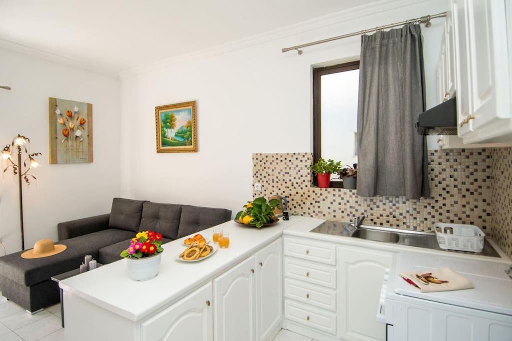 Dean Apartment At Закинтос Екстериор снимка